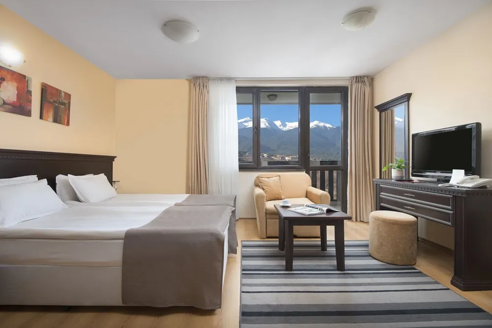 Royal Park Hotel & Apartments_STUDIO.jpg